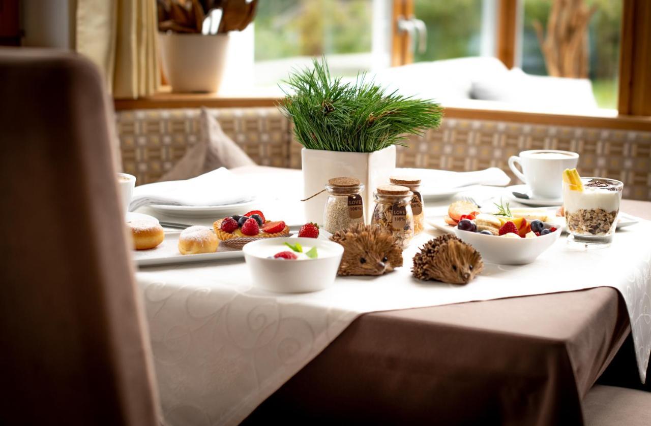 Garni Sunela B&B Selva di Val Gardena Exterior foto