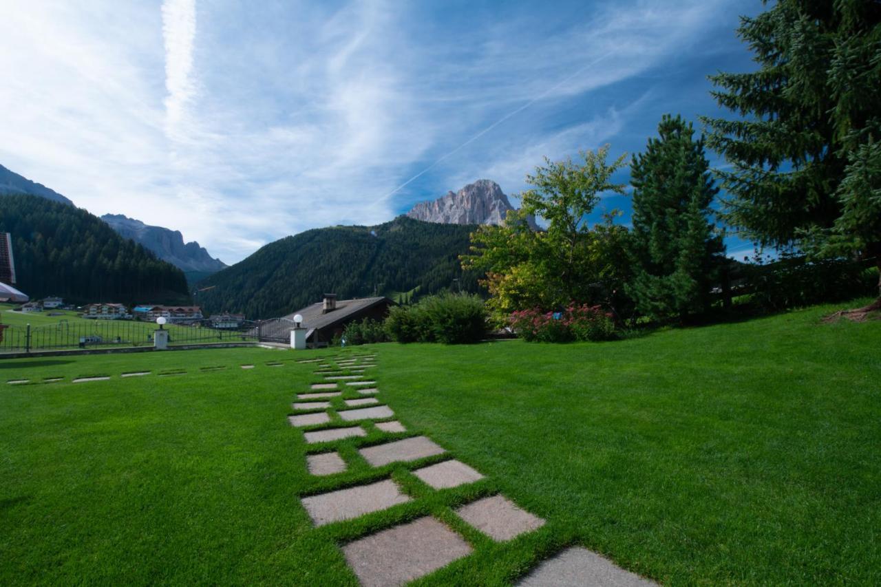 Garni Sunela B&B Selva di Val Gardena Exterior foto